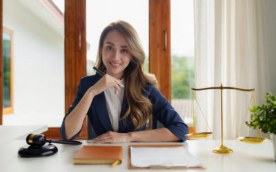 What qualifications should I look for in a corporate tax lawyer in Luxembourg?