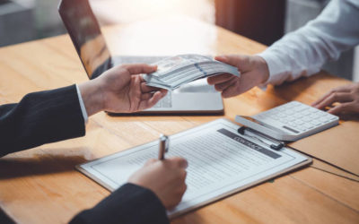 How does Luxembourg’s legal framework support international banking and tax planning?